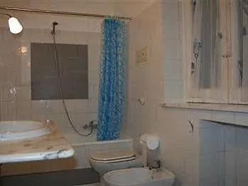 Giugagio Bed and Breakfast *
